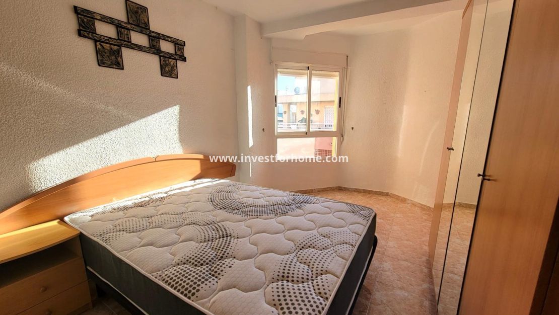 Sale - Apartment - Torrevieja - Playa de los Locos
