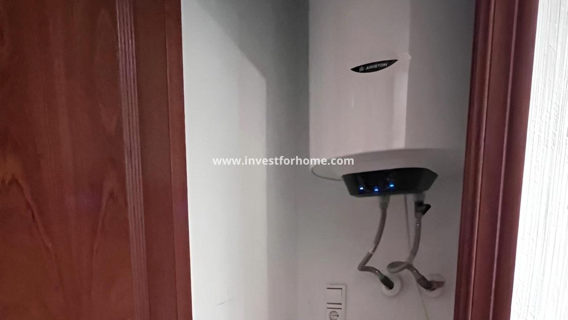 Sale - Apartment - Torrevieja - Playa de los Locos