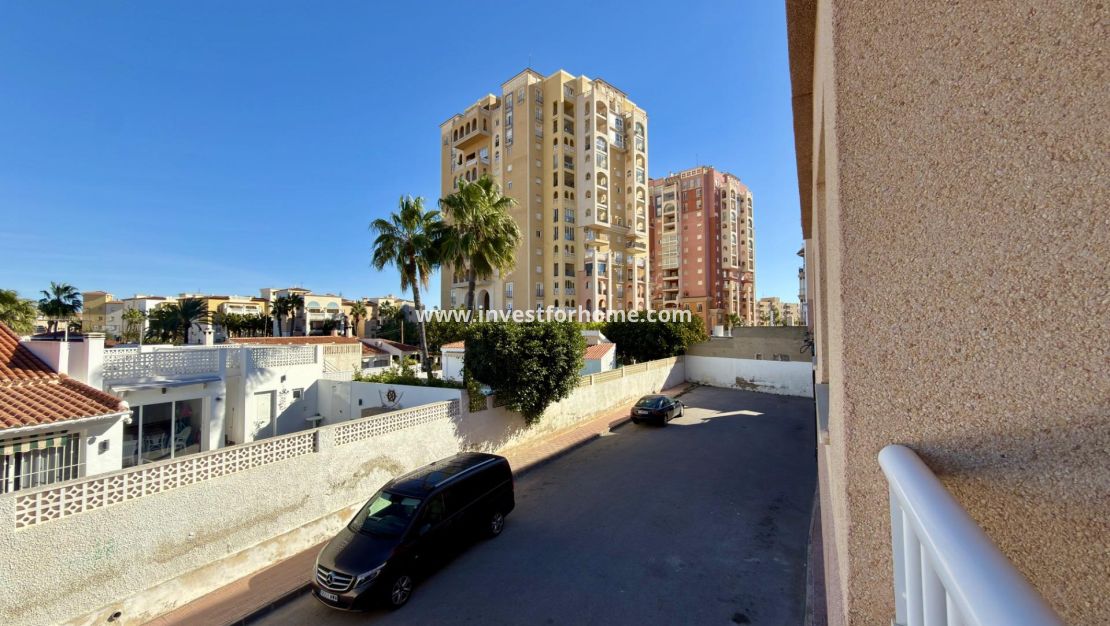 Sale - Apartment - Torrevieja - Playa de los Locos