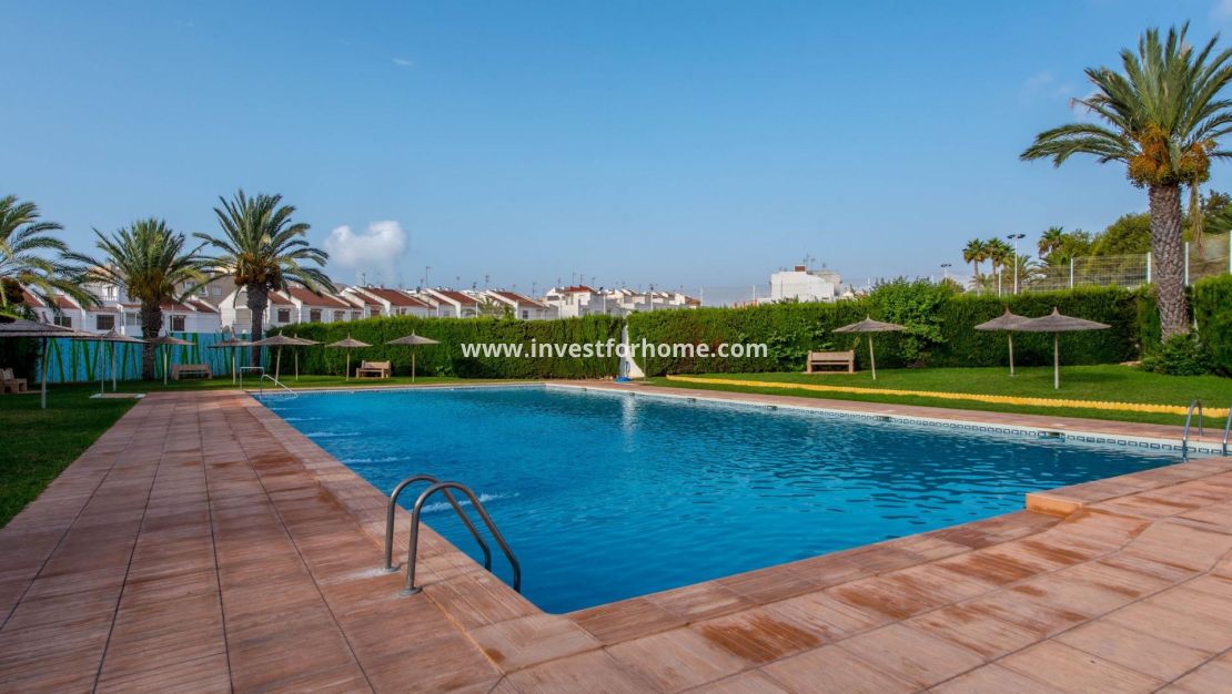 Sale - Apartment - Torrevieja - Playa de los Locos