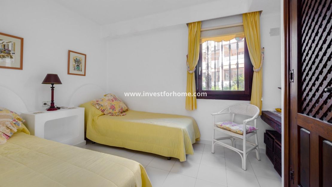 Sale - Apartment - Torrevieja - Playa de los Locos