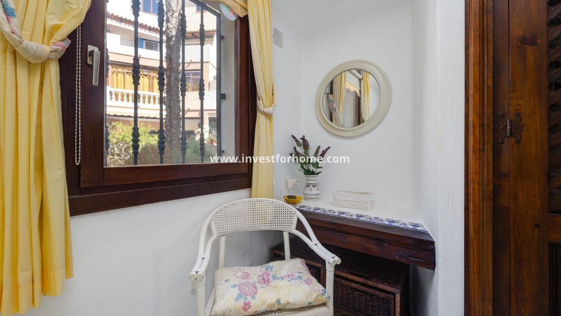 Sale - Apartment - Torrevieja - Playa de los Locos