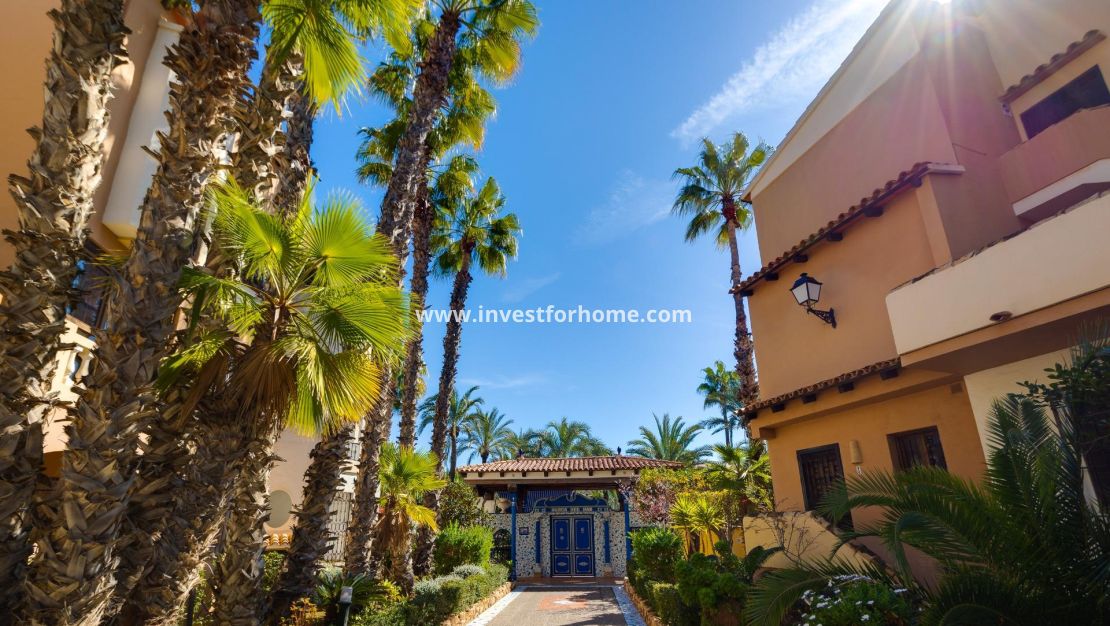 Sale - Apartment - Torrevieja - Playa de los Locos