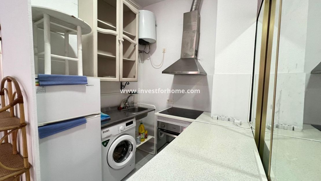 Sale - Apartment - Torrevieja - Playa de los Locos