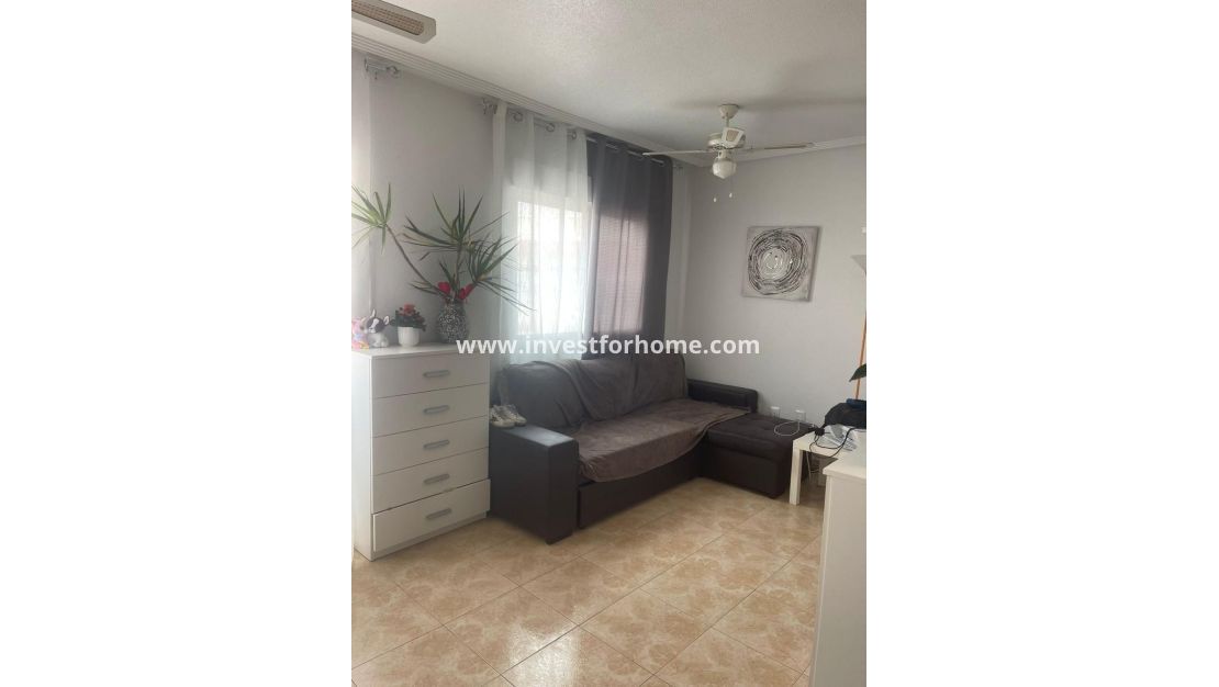 Sale - Apartment - Torrevieja - Playa de los Locos