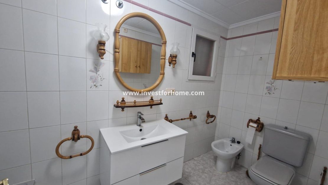 Sale - Apartment - Torrevieja - Playa de los Locos