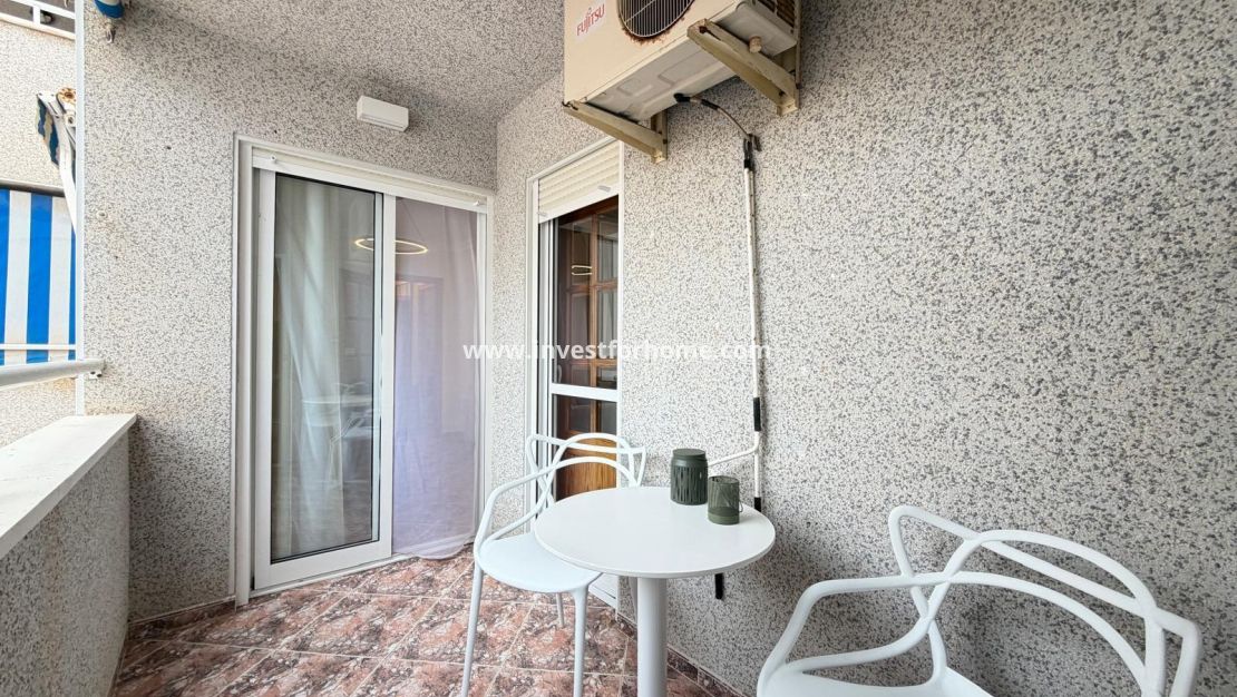Sale - Apartment - Torrevieja - Playa de los Locos