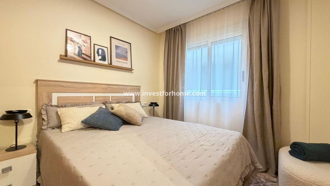 Sale - Apartment - Torrevieja - Playa de los Locos