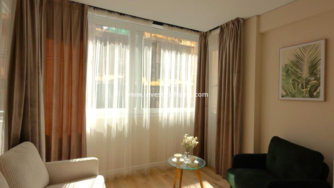 Sale - Apartment - Torrevieja - Playa de los Locos
