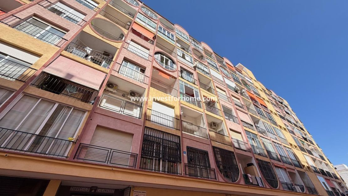 Sale - Apartment - Torrevieja - Playa de los Locos