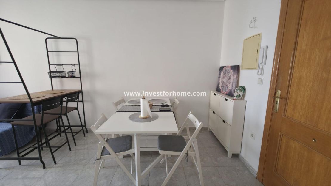 Sale - Apartment - Torrevieja - Playa de los Locos