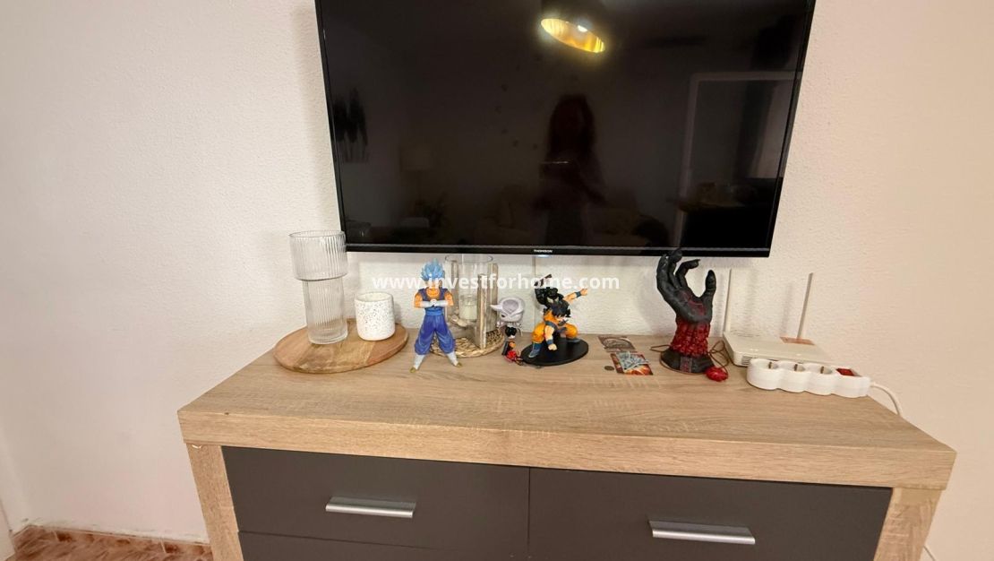 Sale - Apartment - Torrevieja - Playa de los Locos