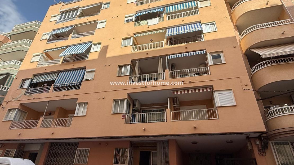 Sale - Apartment - Torrevieja - Playa de los Locos