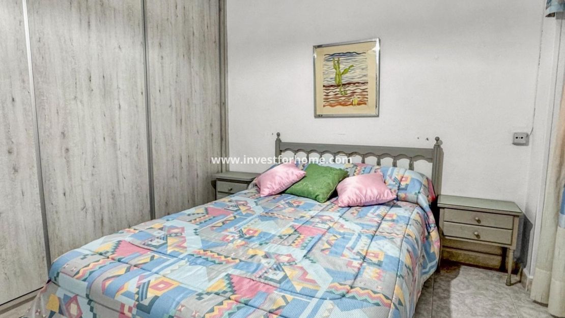 Sale - Apartment - Torrevieja - Playa de los Locos