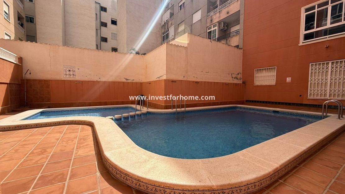 Sale - Apartment - Torrevieja - Playa de los Locos
