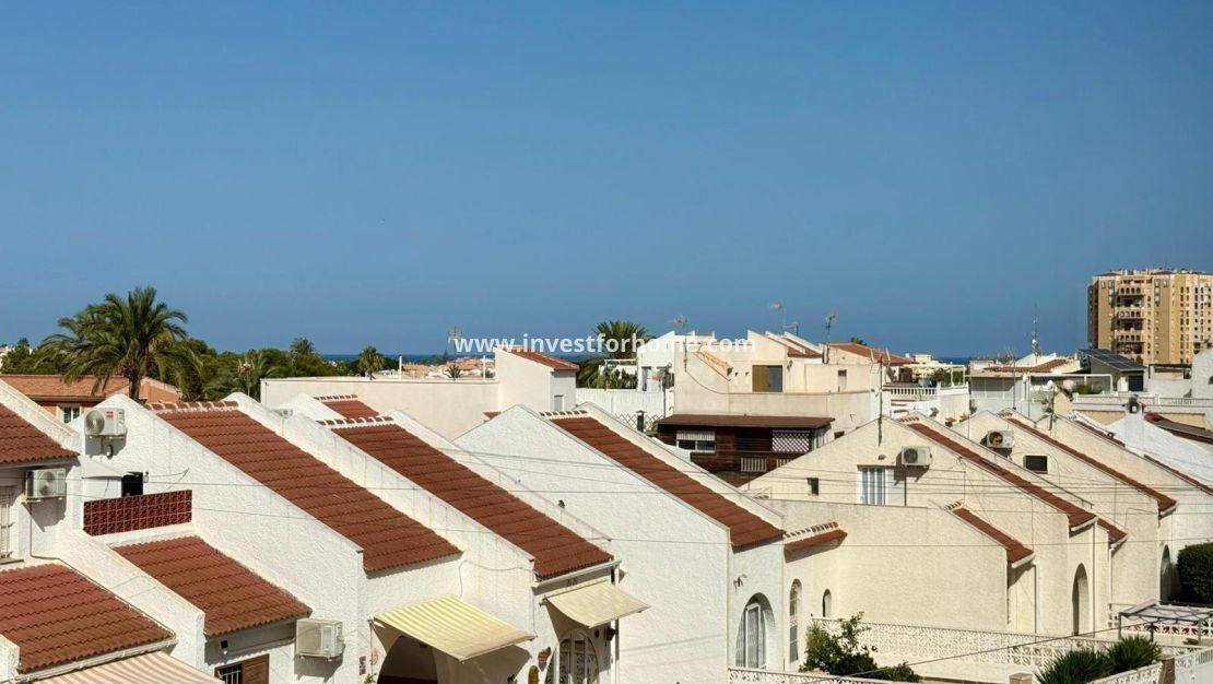 Sale - Apartment - Torrevieja - Playa de los Locos