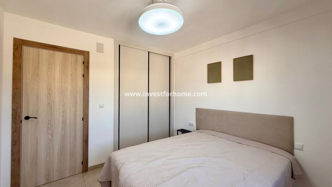 Sale - Apartment - Torrevieja - Playa de los Locos