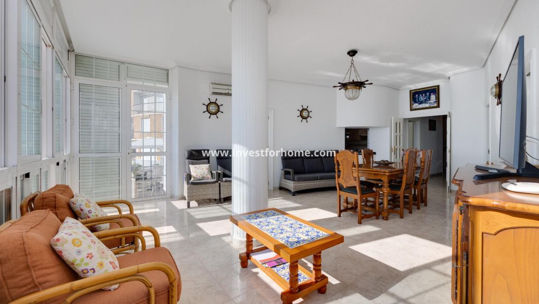 Sale - Apartment - Torrevieja - Playa del Acequión