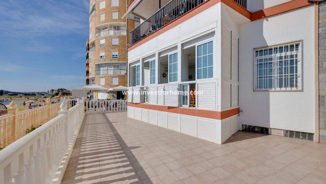 Sale - Apartment - Torrevieja - Playa del Acequión