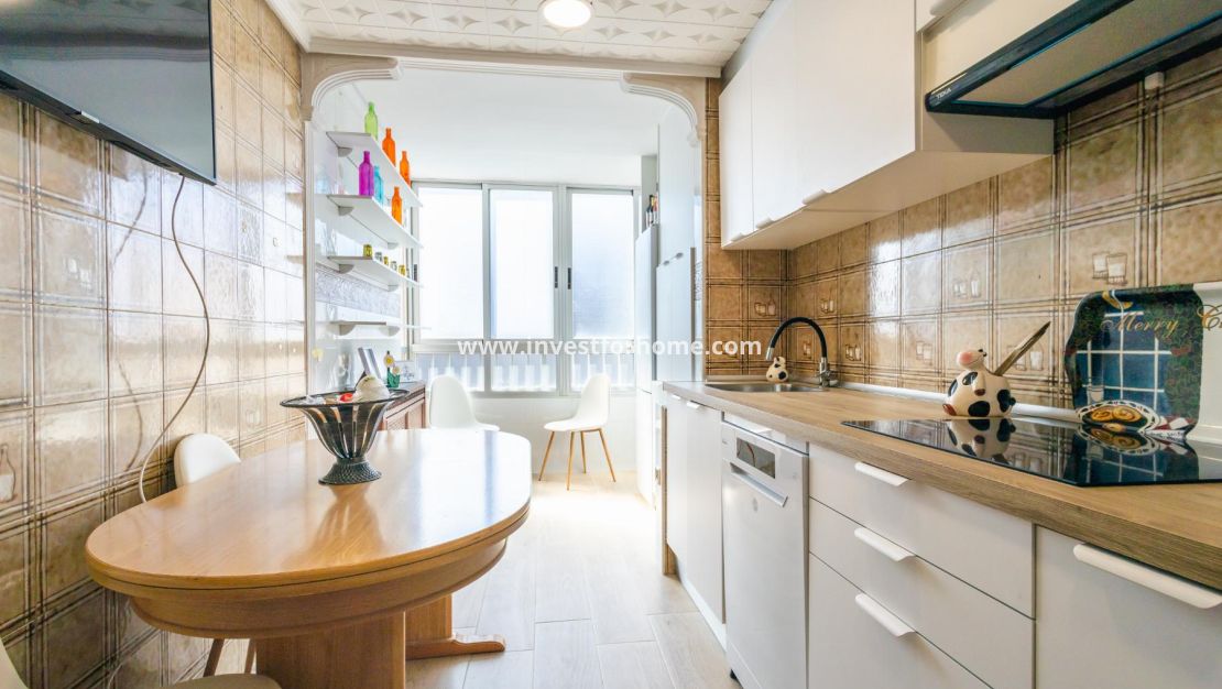 Sale - Apartment - Torrevieja - Playa del Acequión