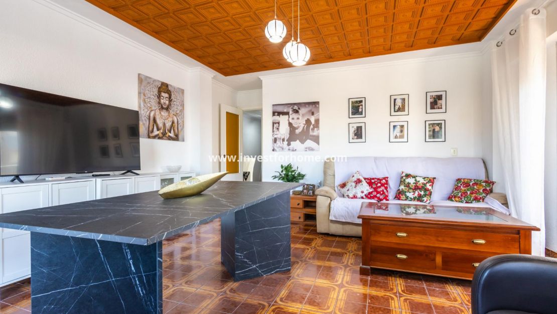 Sale - Apartment - Torrevieja - Playa del Acequión