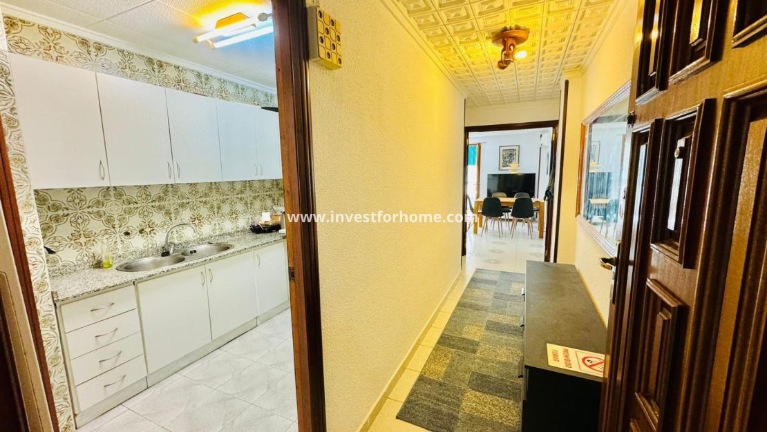 Sale - Apartment - Torrevieja - Playa del Acequión