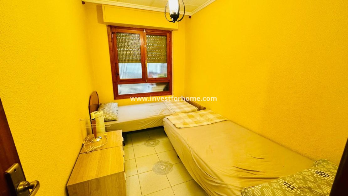 Sale - Apartment - Torrevieja - Playa del Acequión