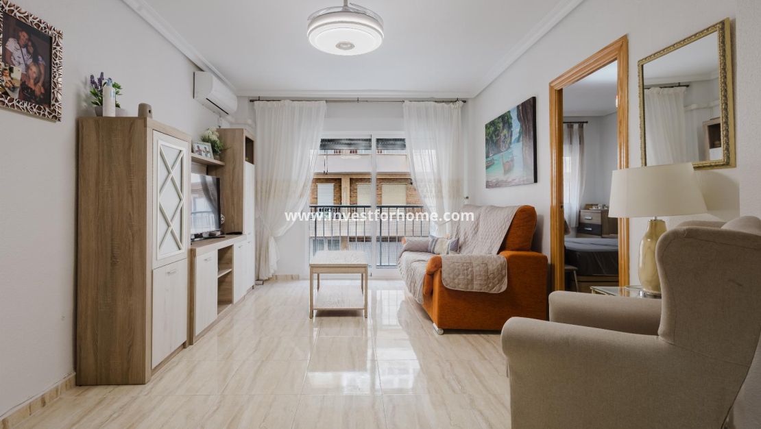 Sale - Apartment - Torrevieja - Playa del Acequión