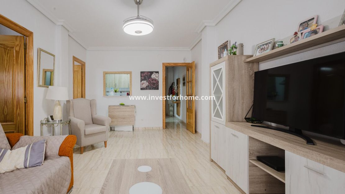 Sale - Apartment - Torrevieja - Playa del Acequión