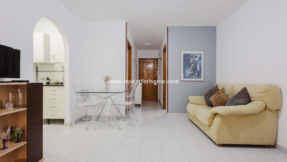 Sale - Apartment - Torrevieja - Playa del Acequión