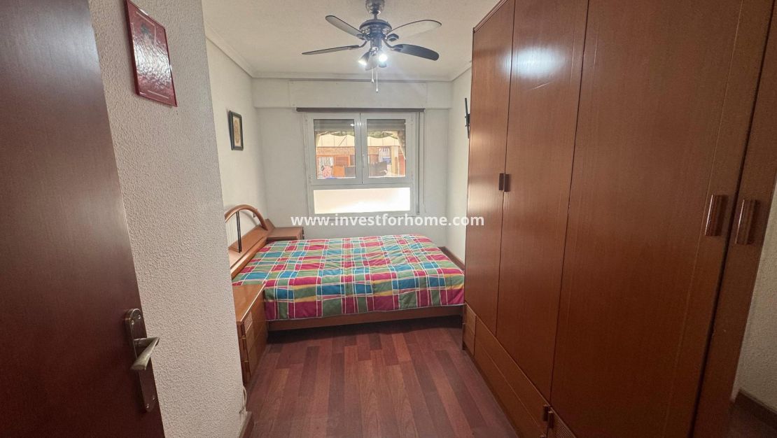 Sale - Apartment - Torrevieja - Playa del Acequión