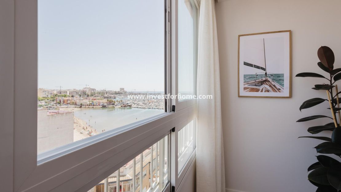 Sale - Apartment - Torrevieja - Playa del Acequión