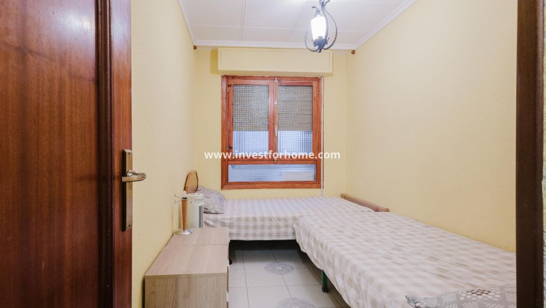 Sale - Apartment - Torrevieja - Playa del Acequión