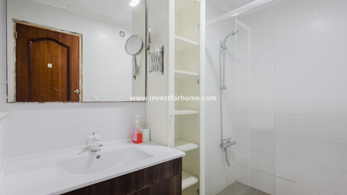 Sale - Apartment - Torrevieja - Playa del Acequión