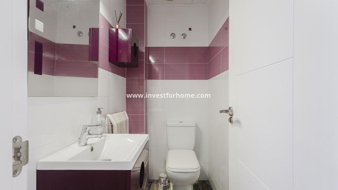 Sale - Apartment - Torrevieja - Playa del Acequión