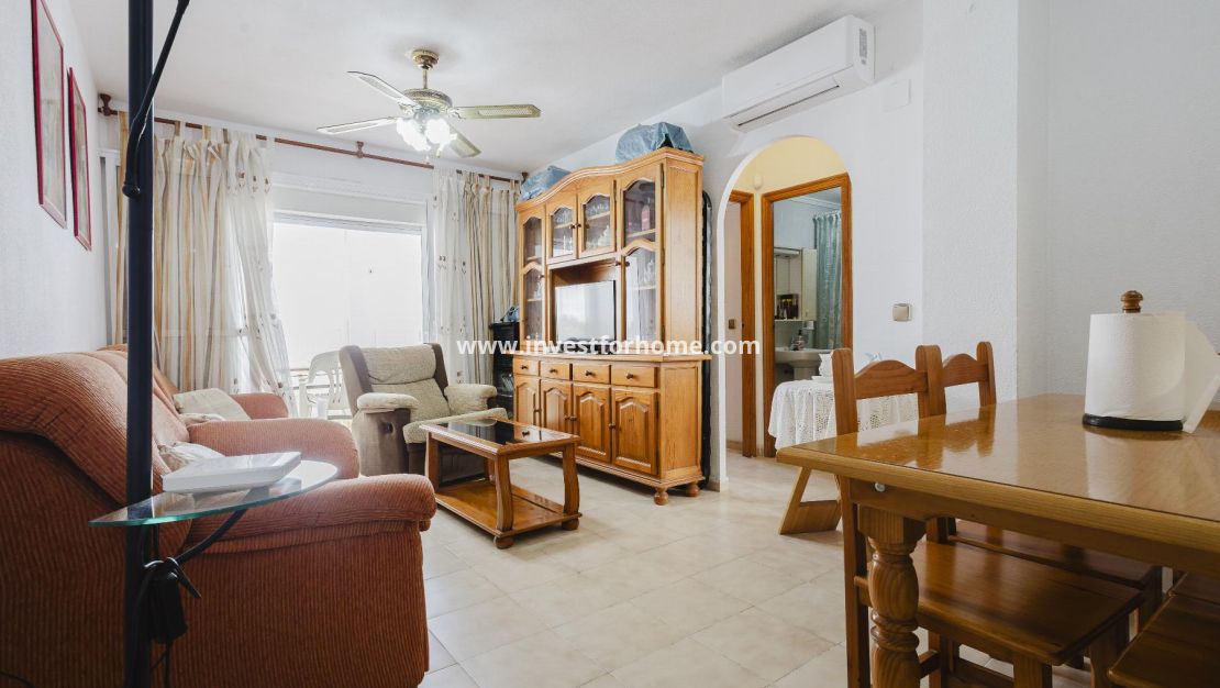 Sale - Apartment - Torrevieja - Playa del Acequión