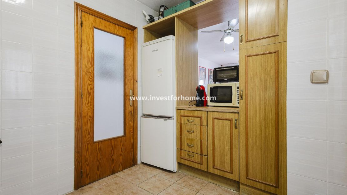 Sale - Apartment - Torrevieja - Playa del Acequión