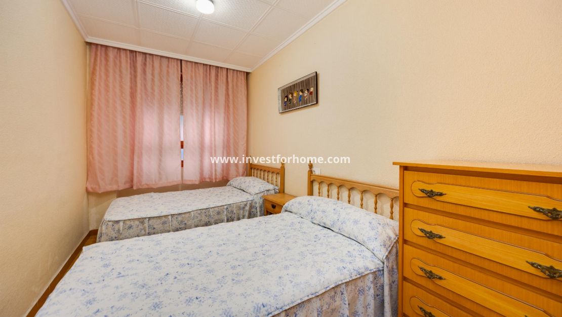 Sale - Apartment - Torrevieja - Playa del Acequión