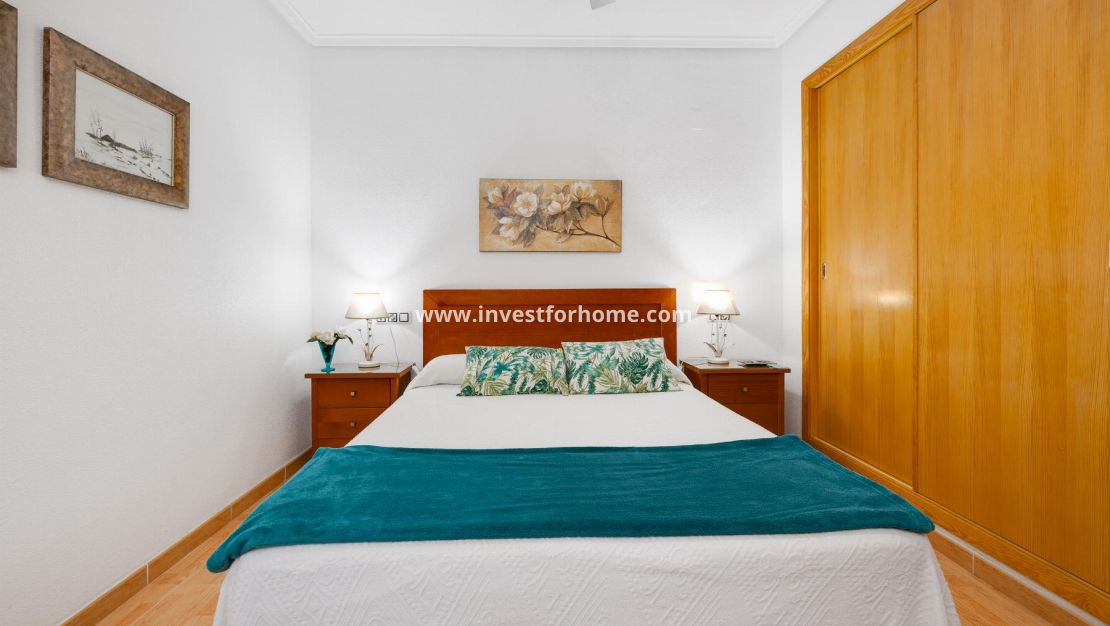 Sale - Apartment - Torrevieja - Playa del Acequión