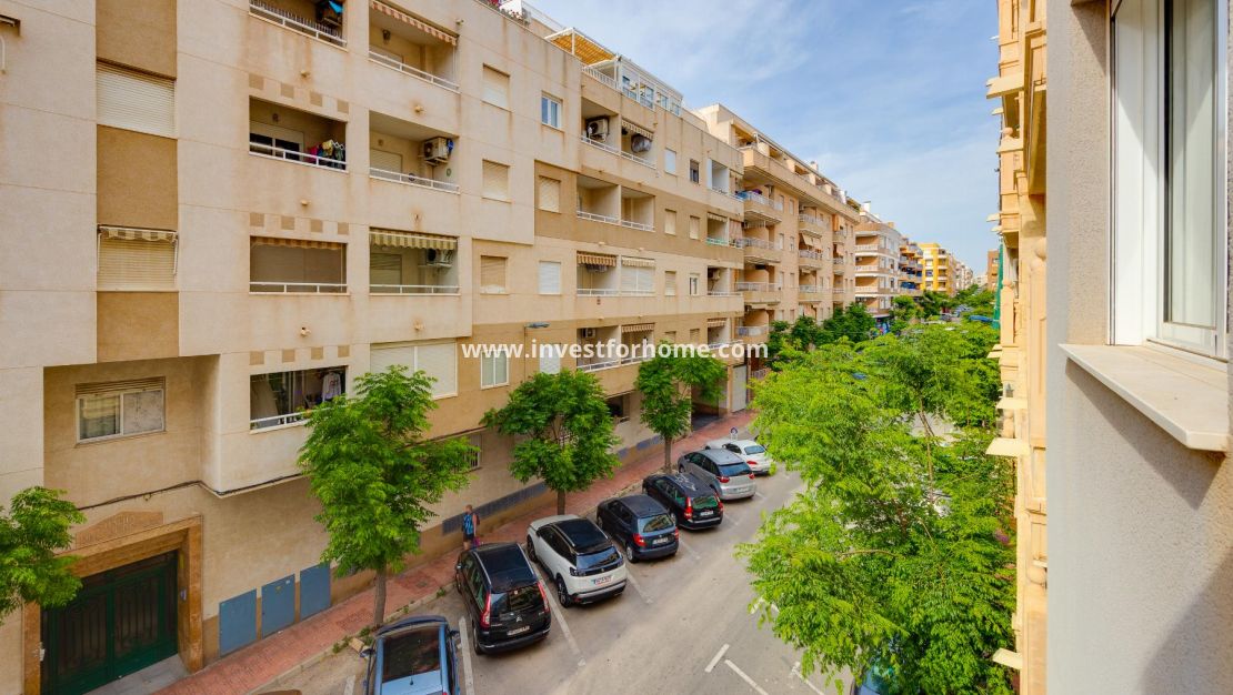 Sale - Apartment - Torrevieja - Playa del Acequión