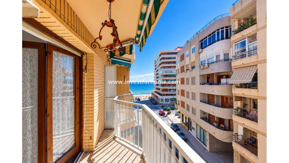 Sale - Apartment - Torrevieja - Playa del Acequión
