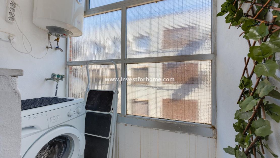 Sale - Apartment - Torrevieja - Playa del Acequión