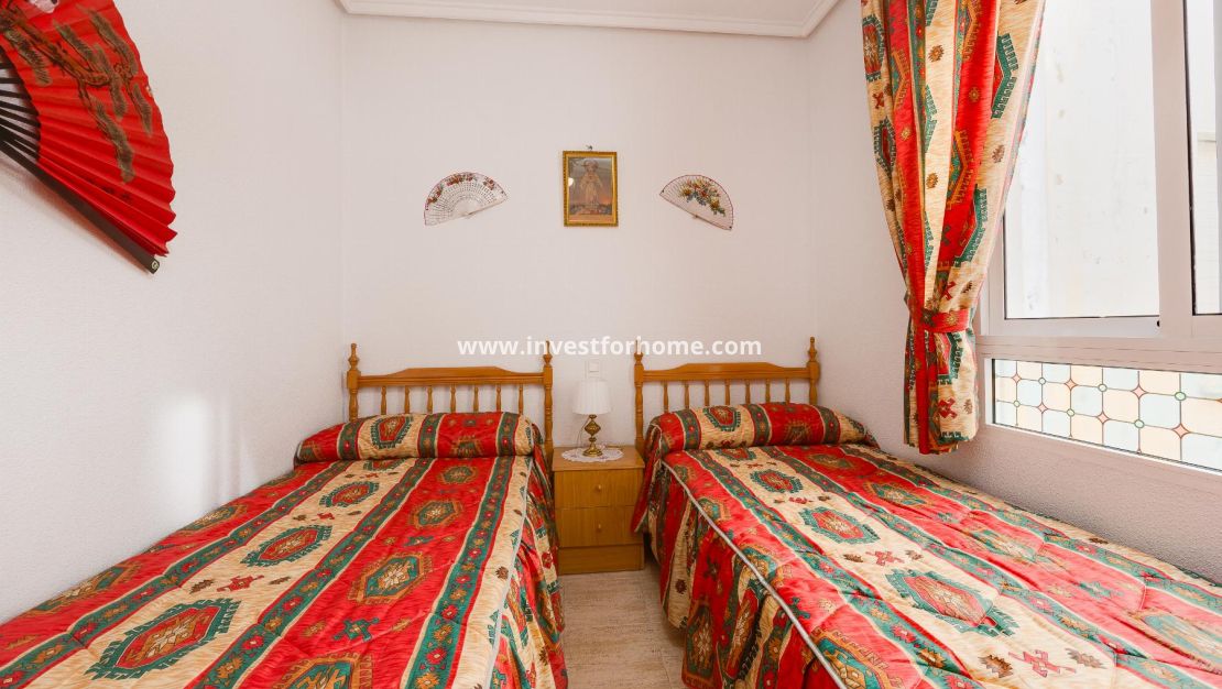 Sale - Apartment - Torrevieja - Playa del Acequión
