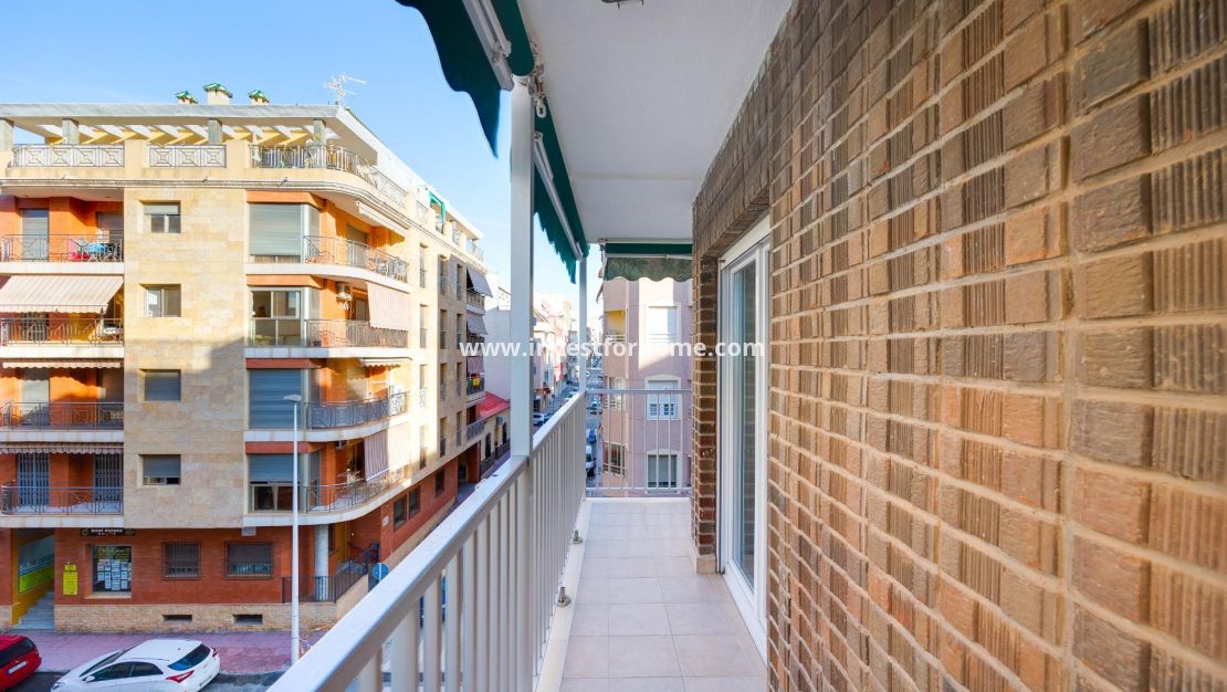 Sale - Apartment - Torrevieja - Playa del Cura