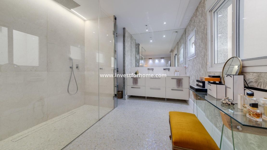 Sale - Apartment - Torrevieja - Playa del Cura