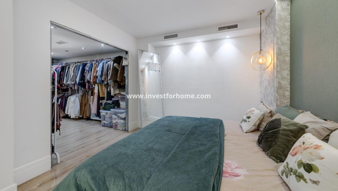 Sale - Apartment - Torrevieja - Playa del Cura