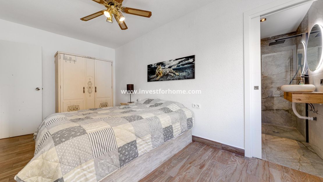 Sale - Apartment - Torrevieja - Playa del Cura