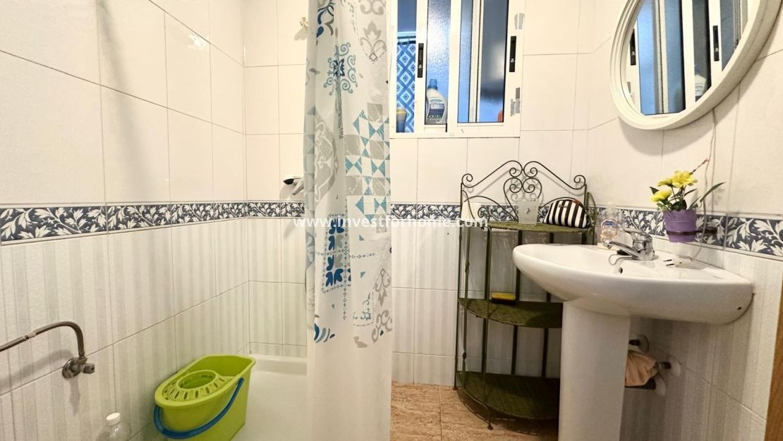 Sale - Apartment - Torrevieja - Playa del Cura