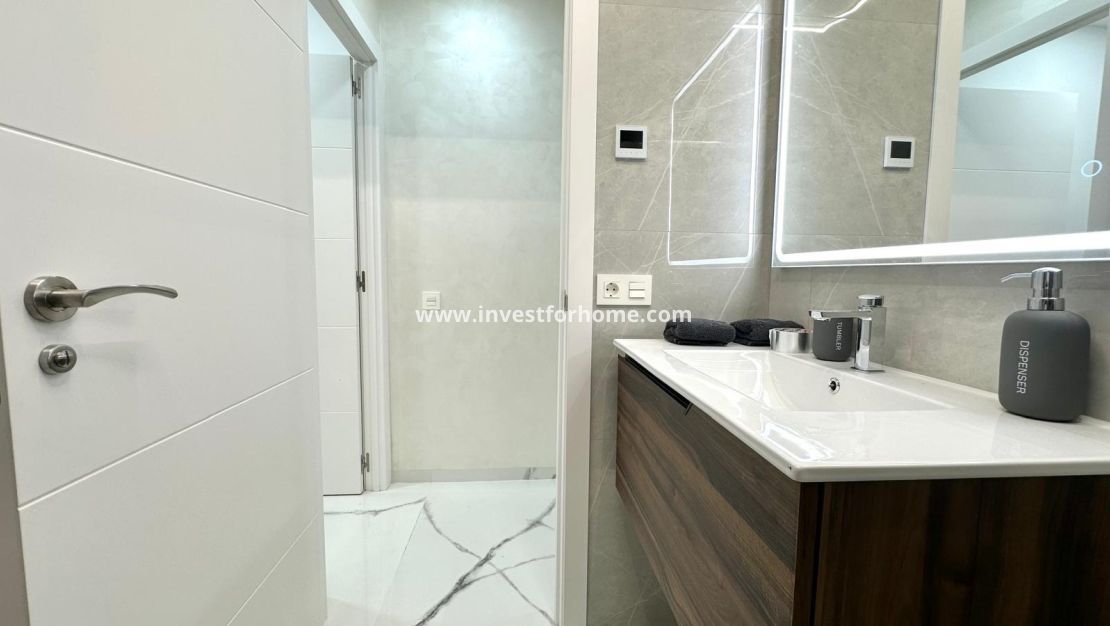 Sale - Apartment - Torrevieja - Playa del Cura