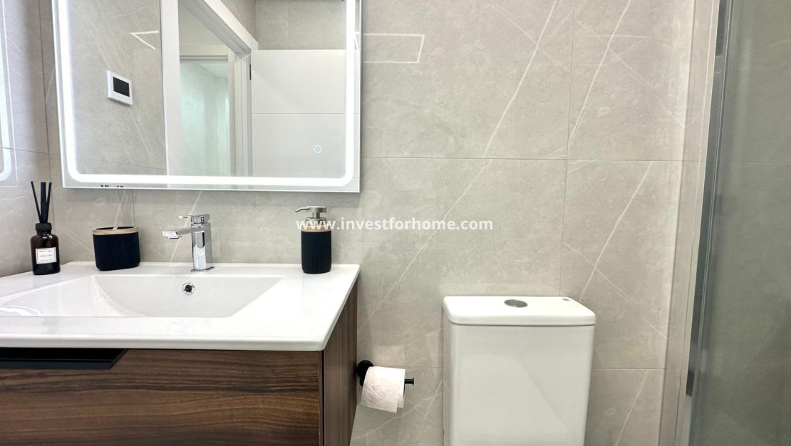 Sale - Apartment - Torrevieja - Playa del Cura